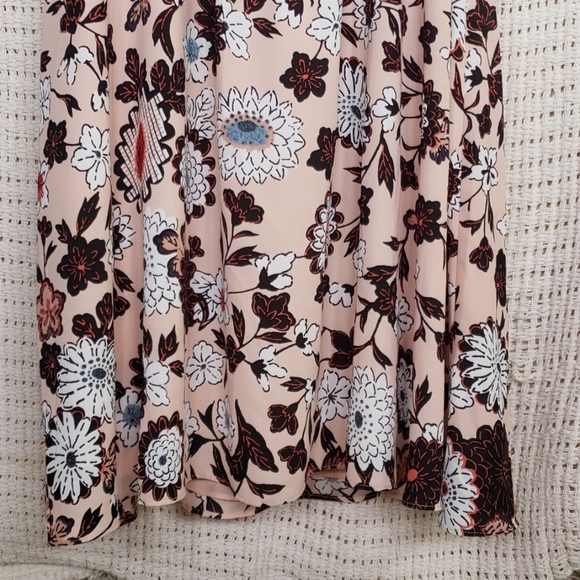 Loft dress - Picture 3 of 7